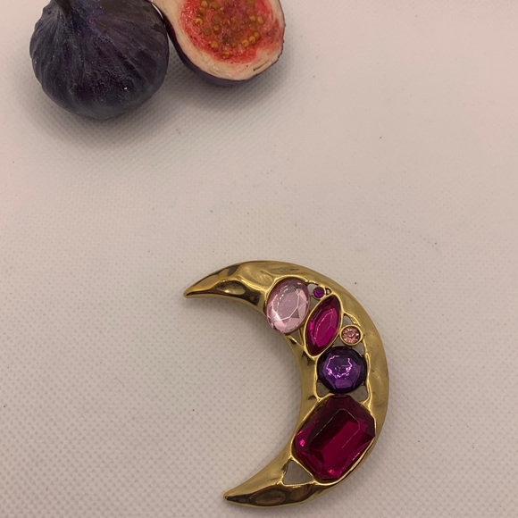 Vintage 90’s Half Moon Brooch - Picture 1 of 3